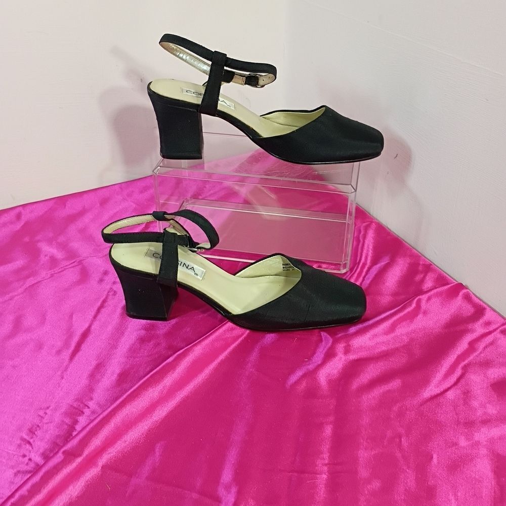 Corsina Lumina Womens SZ 7B Black Heel . Condition is Pre-owned